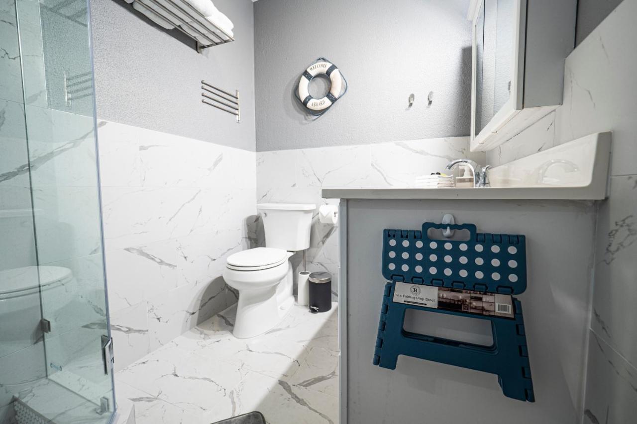 Newly Renovated 3Br2Ba Duplex With Private Dock Villa Key Colony Beach Екстериор снимка