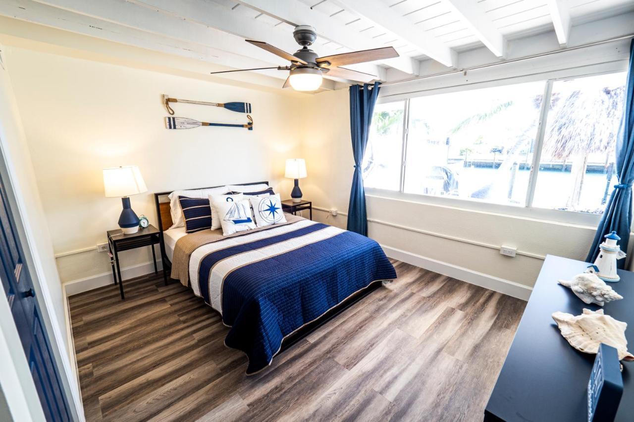 Newly Renovated 3Br2Ba Duplex With Private Dock Villa Key Colony Beach Екстериор снимка
