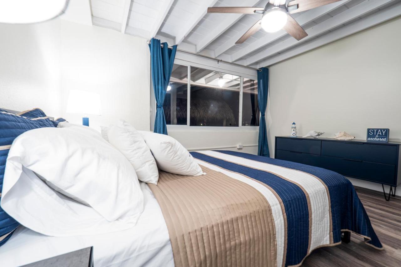 Newly Renovated 3Br2Ba Duplex With Private Dock Villa Key Colony Beach Екстериор снимка