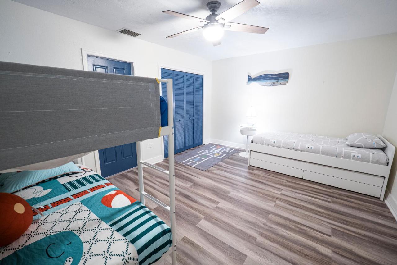 Newly Renovated 3Br2Ba Duplex With Private Dock Villa Key Colony Beach Екстериор снимка